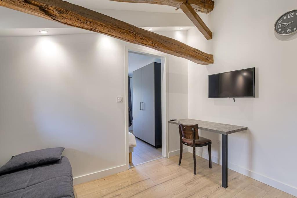 Le Francfort - Les Appartements De L'Olivier Loyettes 외부 사진