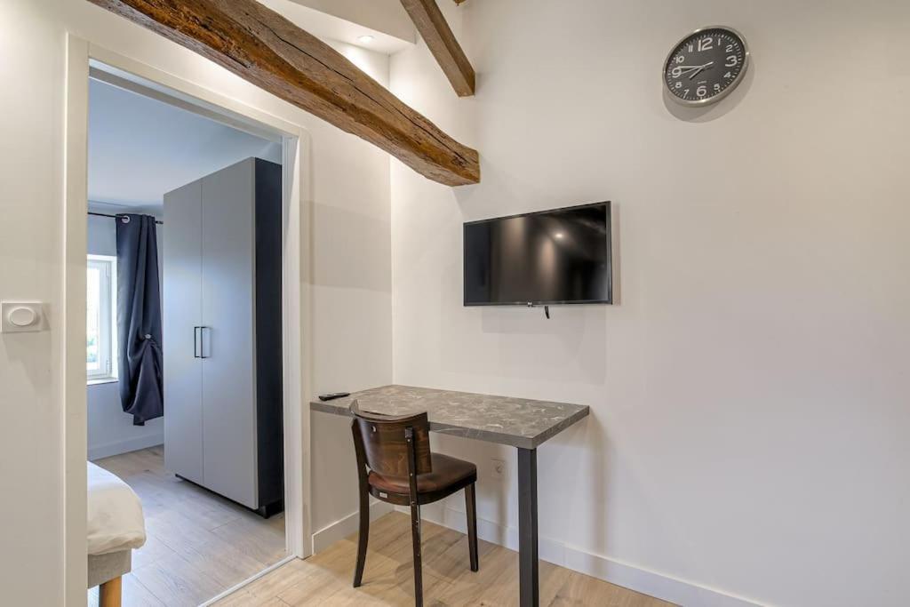 Le Francfort - Les Appartements De L'Olivier Loyettes 외부 사진